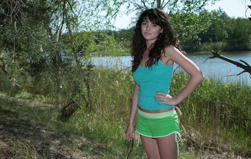 Галина, 23 года, 0 размер груди